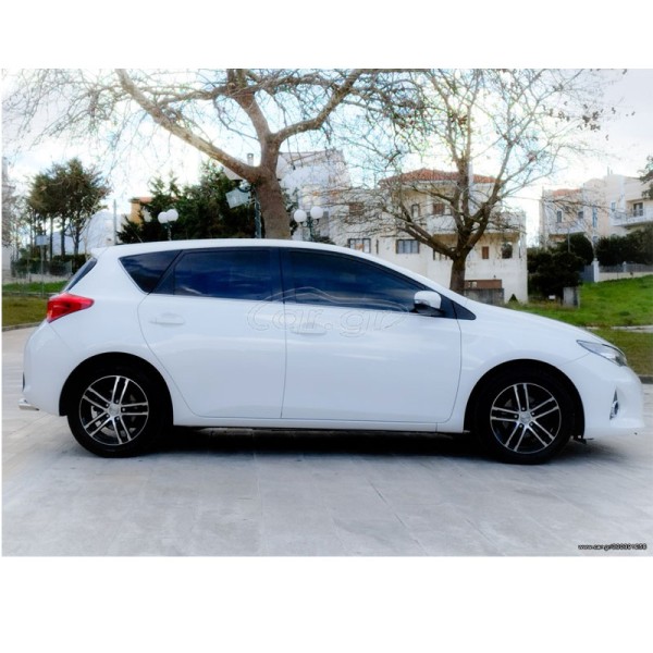 Toyota Auris '14 1.4 D-4D Design Edition