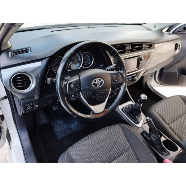 Toyota Auris '14 1.4 D-4D Design Edition